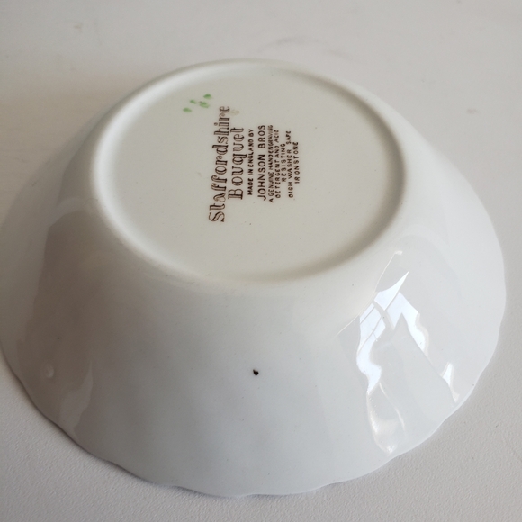 #Staffordshire Bouquet Johnson Bros Hand-engraving Small Bowl Vintage - Picture 7 of 10